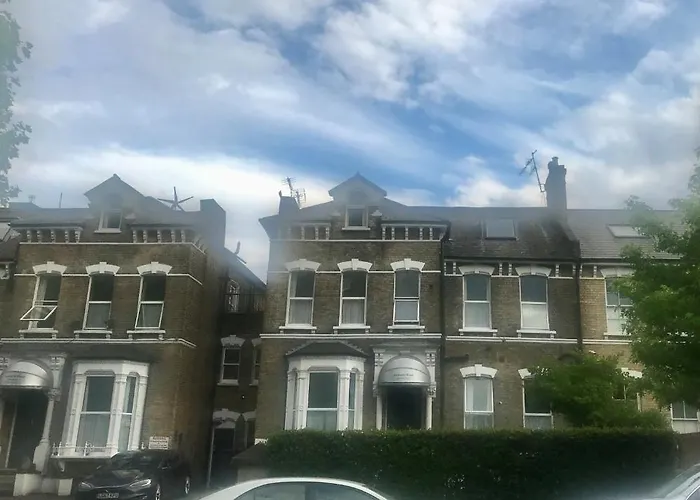 Amhurst Hotel