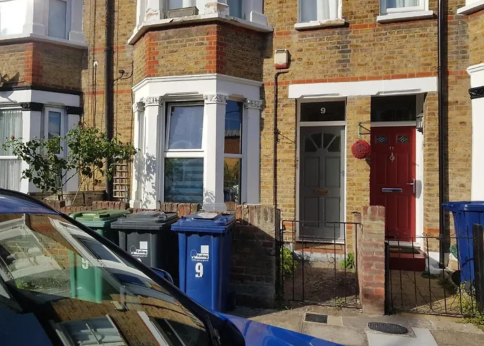 Helen\'s House
