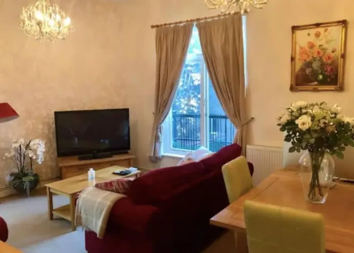 Spacious Apartment In The Heart Of Camden Town