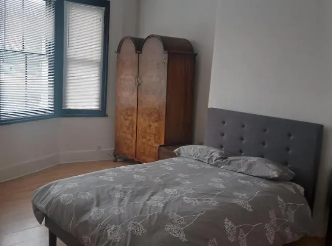 Low budget Room