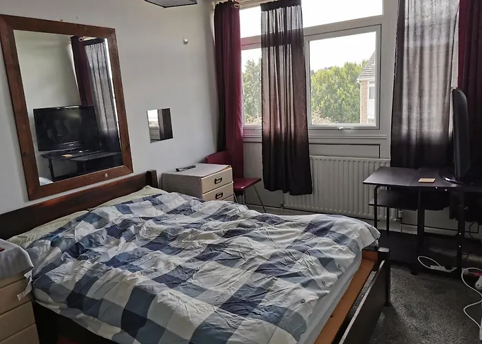 Quiet room in Eltham