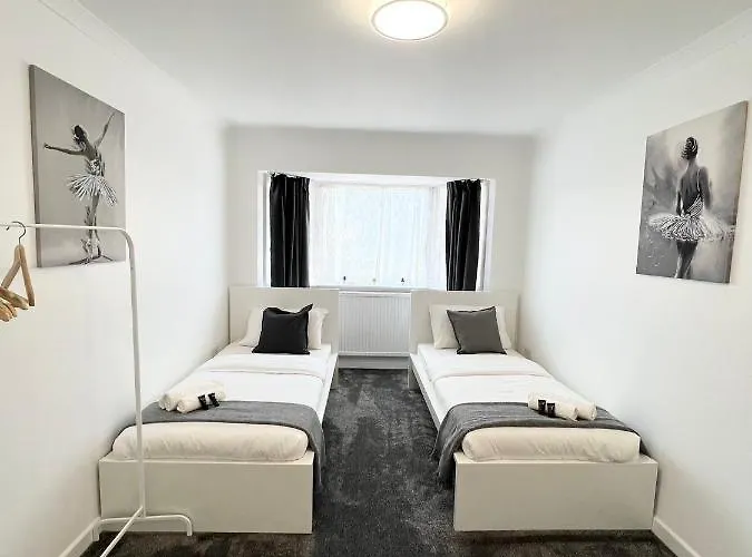 Stunning Flat In Greater London