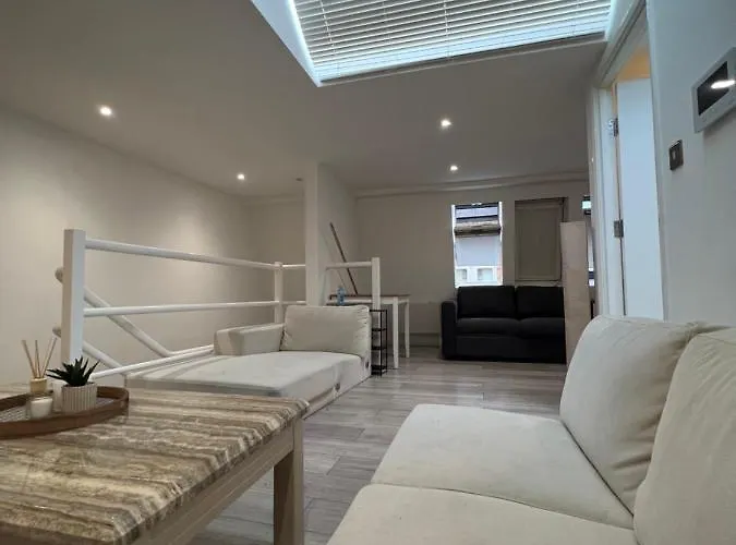 Apartment In London
