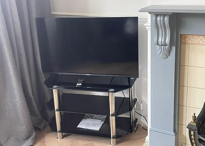 Lovely, Recently Refurbished Four Bedroom House..
