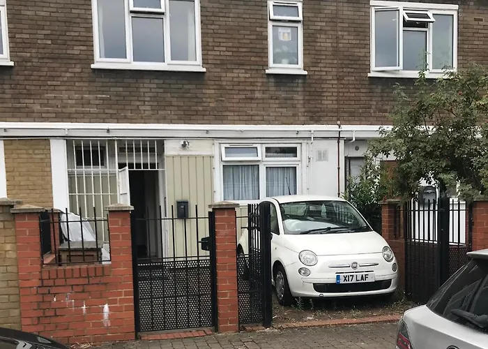 Arbnb Comfy Sleep Guest House Self Catering Private Bedrooms 60 Pound Per Night Per Person