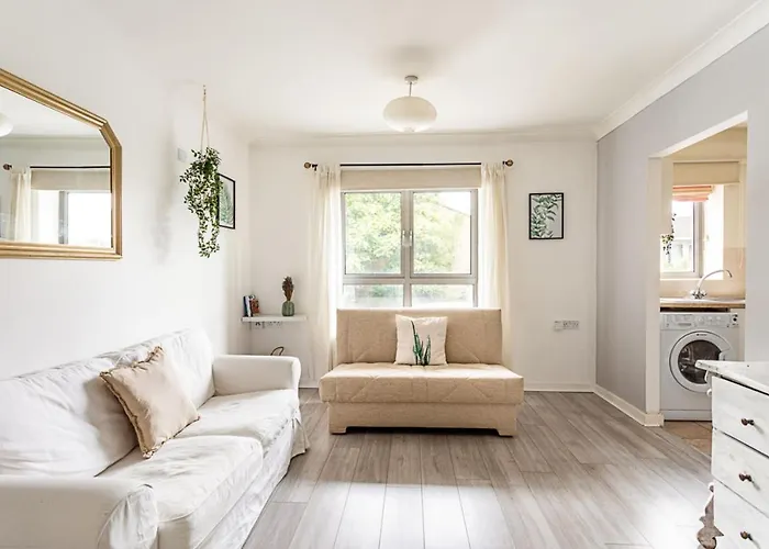 London Apartment In Trendy Clapham Junction