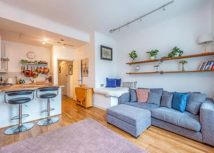 Pass The Keys Balham Modern Cosy Apartment