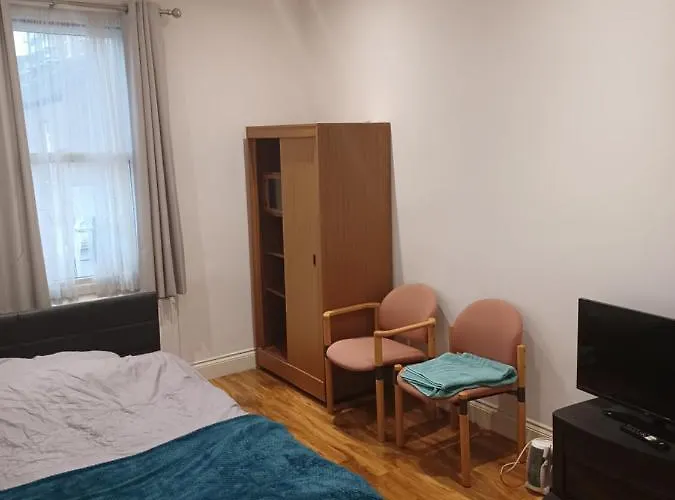 Beautiful Room In Lovely Flat