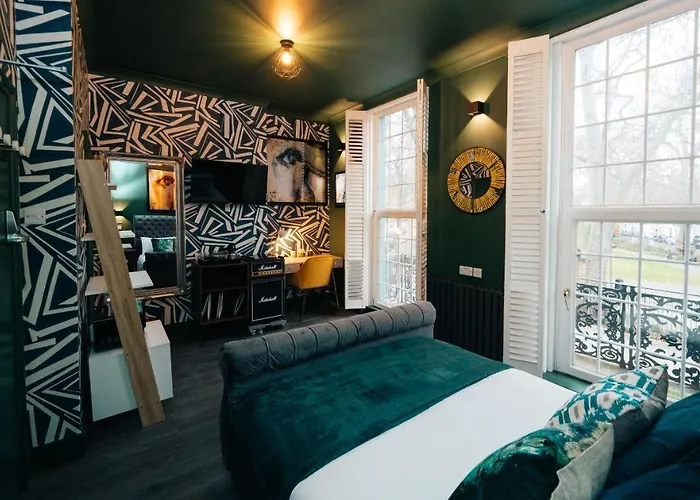Albion House Hotel Rooms&Suites
