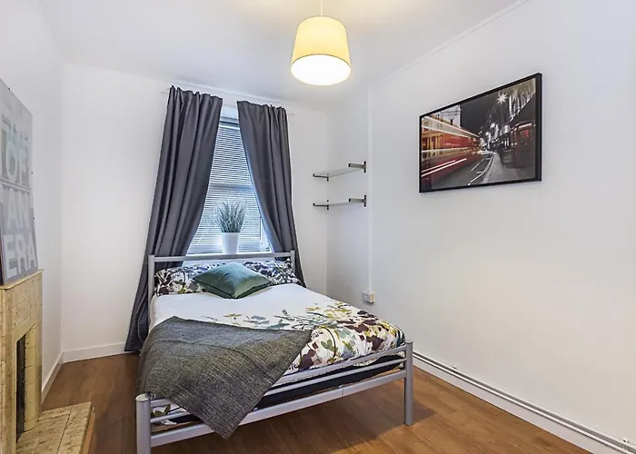 Comfortable 3 Bed Flat Zone 1 London