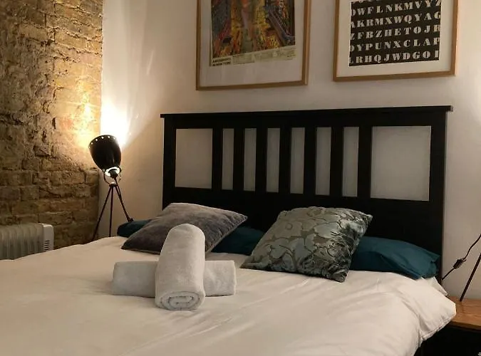 Clerkenwell Apartments By Dc London Rooms