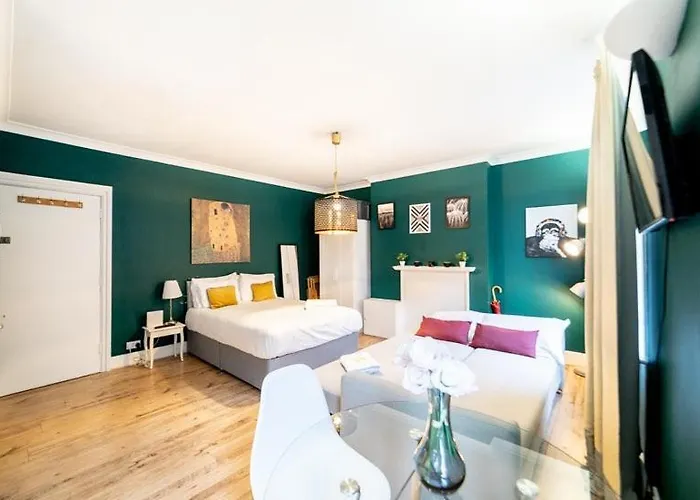 ［Olympia Museums Kensington］Studio In London