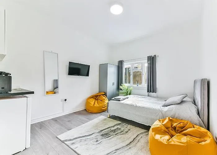 Lovely Studio Apartment In Penge