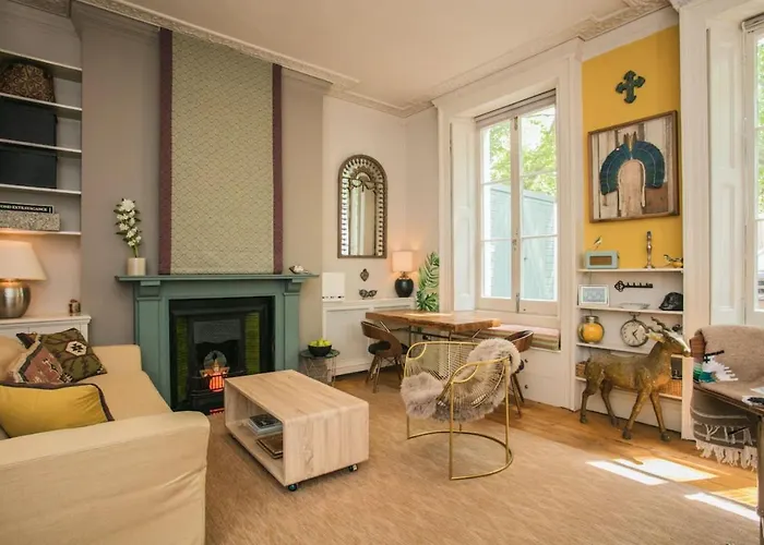 Tree House Celebrity Residence In Notting Hill