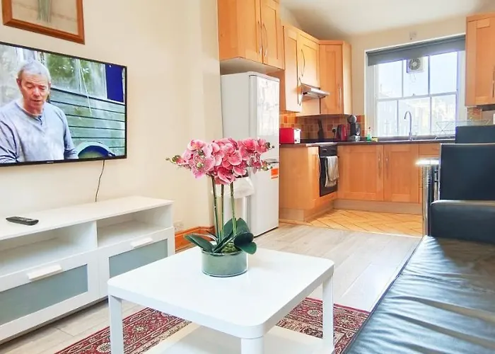 Flat 2, 6 Tauton Mews In Marylebone