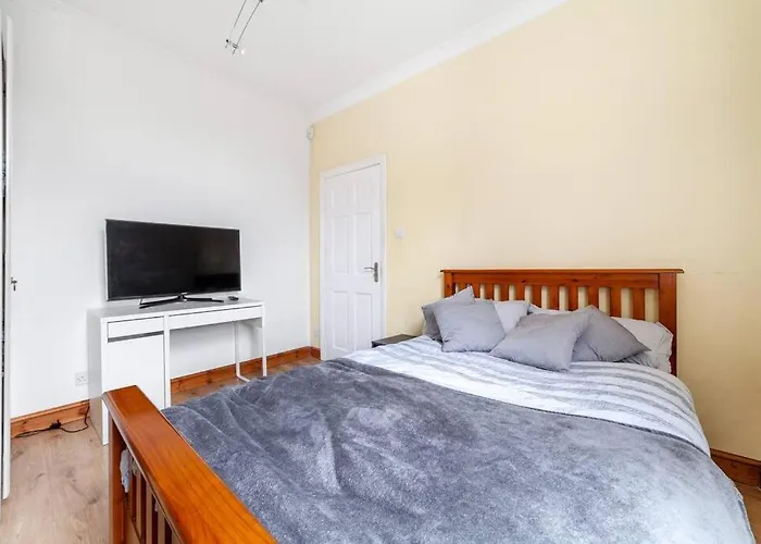 2 Bedroom Duplex Apartment