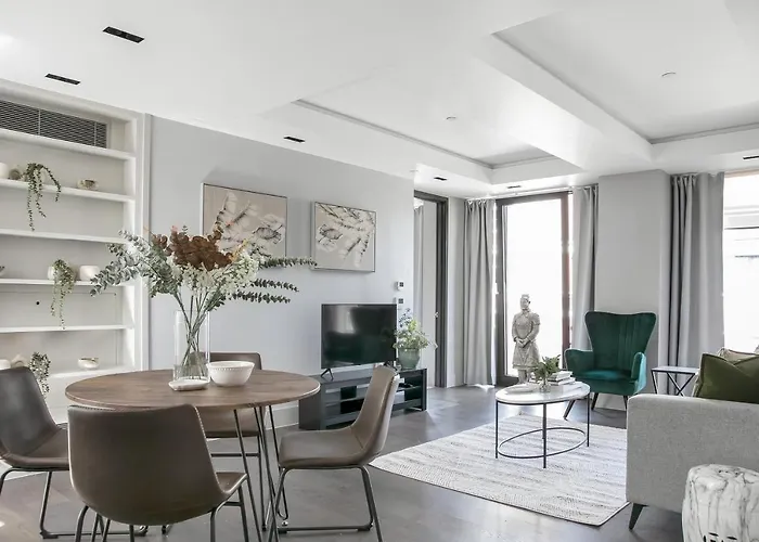 New Build-Air Con-2 Bedroom-Two Bathrooms