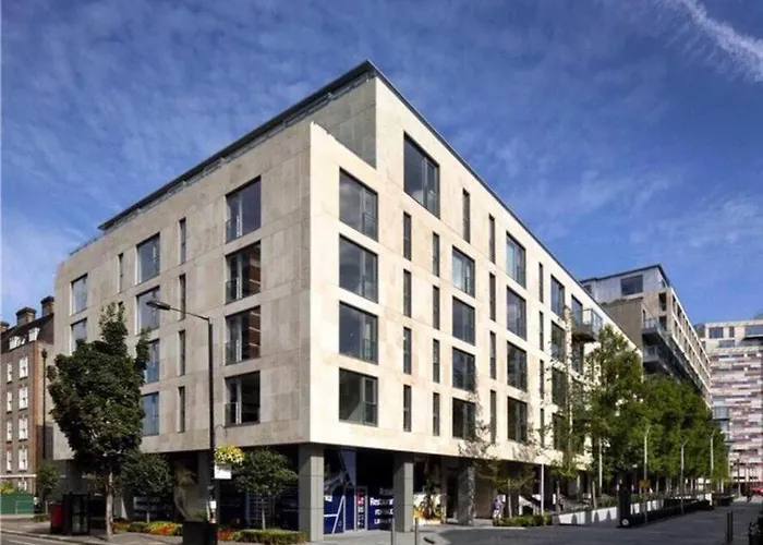 London Chelsea Apartment