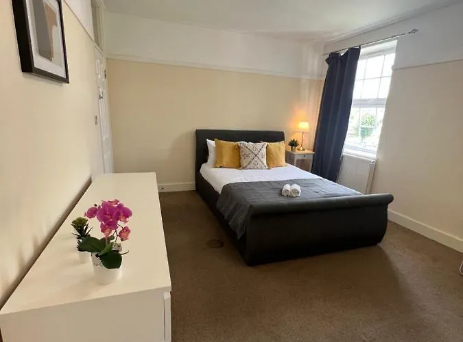 Stunning Wembley Stadium Flat