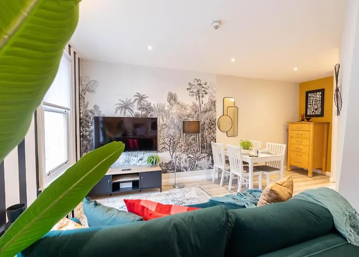 Stunning Two Bedroom Luxe City View Near To Kings Cross Station