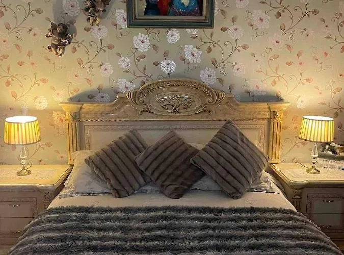 Nice Comfy House