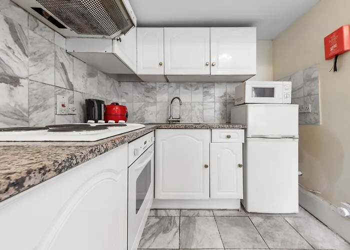 Apartment In Baker Street