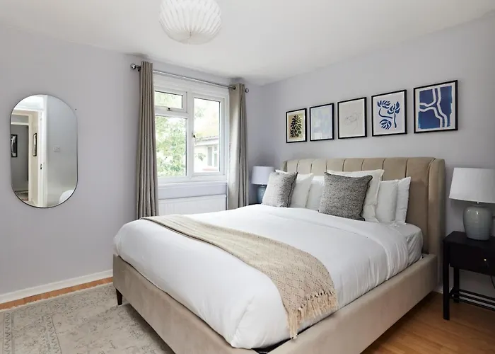 The Chiswick Escape - Lovely 2Bdr House With Garden