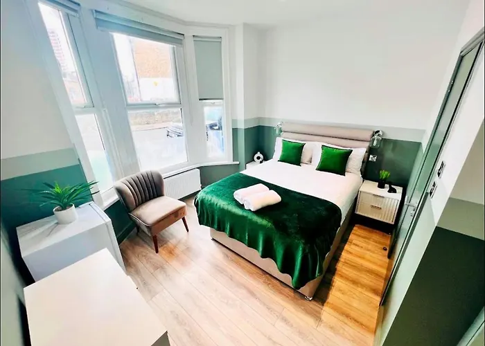 London 43 Ensuite Room Look Like Hotel Top Locations