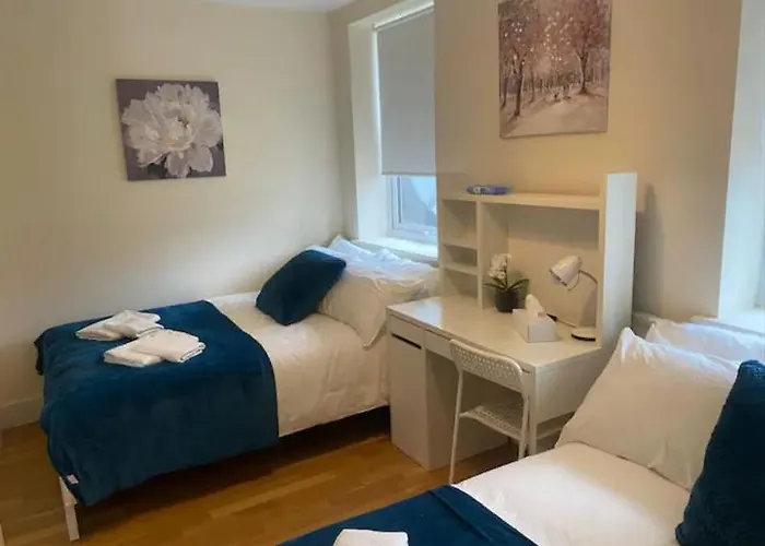 Private Rooms In Euston Square, Central London