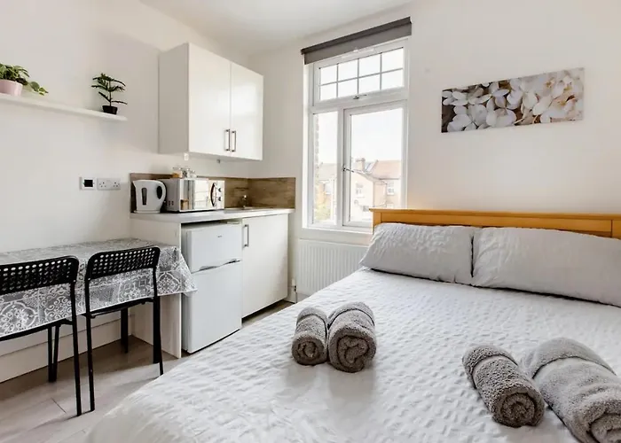 Double Room Edmonton Green, London N9