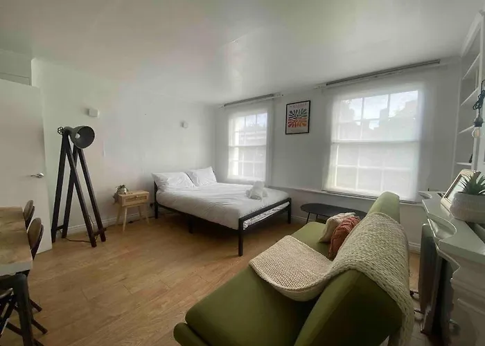 Flat In Kings Cross
