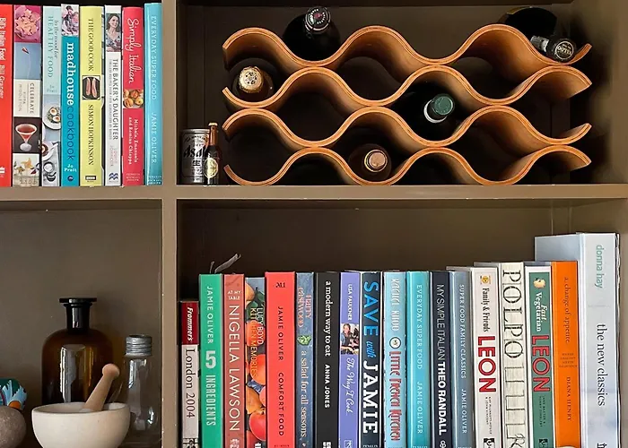 Quirky And Modern Clerkenwell Apartment
