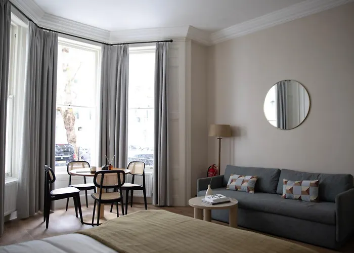 Gulaid House Knightsbridge By Bob W London