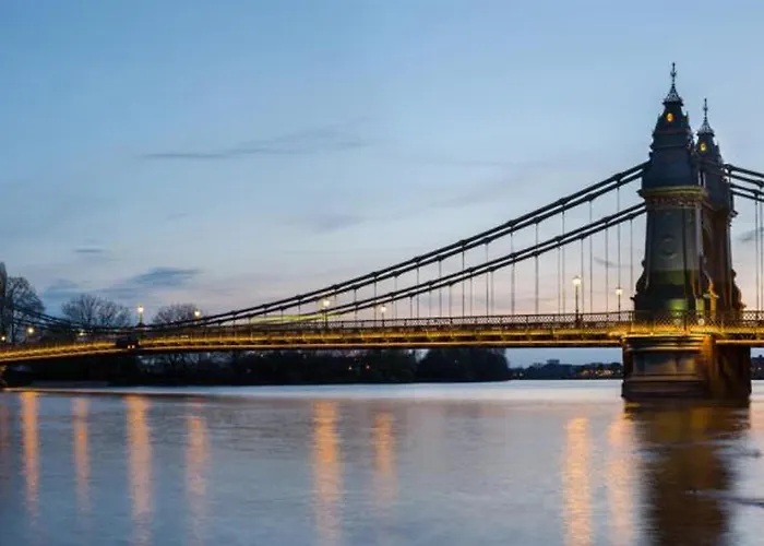 Interior Designed Stylish Flat In Fulham - 5 Min Walk To River Thames - Pass The Keys
