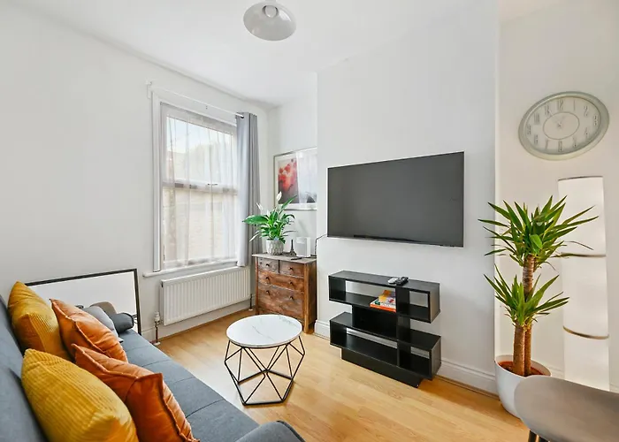Cosy Urban Oasis 2 Bedroom Flat In Tottenham