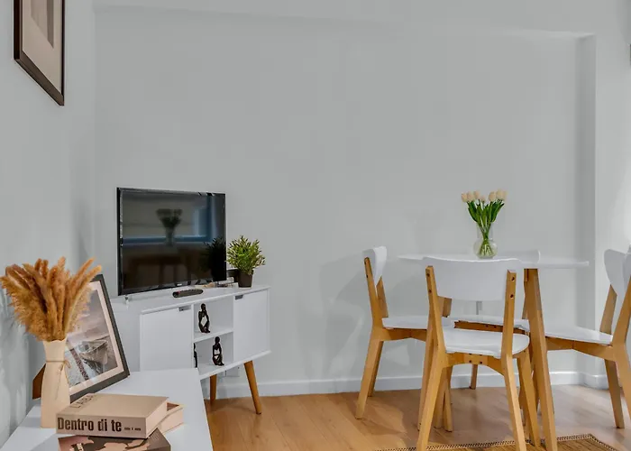 Mysquare Mansion House Apartment Queens Quay