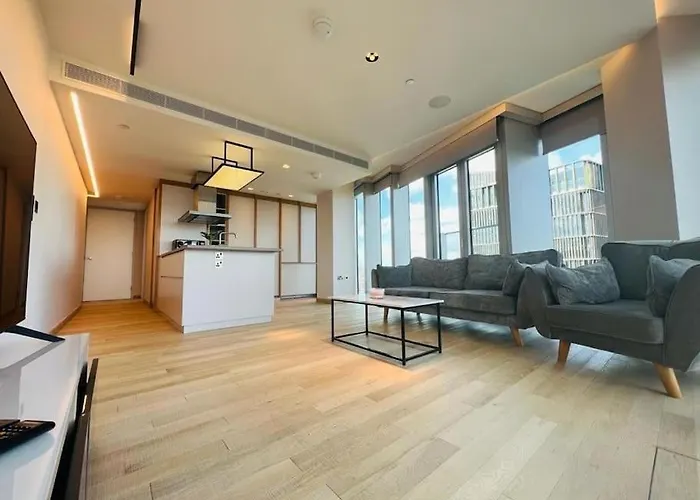 New Manhattan Loft Gardens Stratford