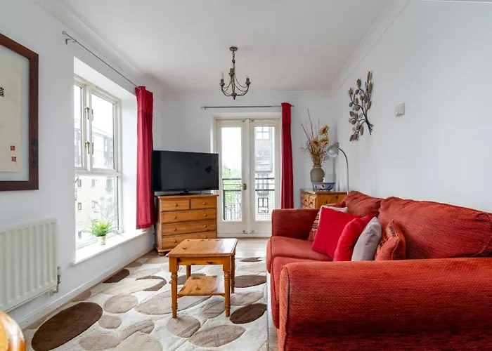 Guestready - Parkside Getaway In Britannia Village