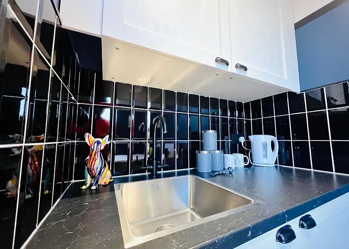 London 61 Central Studio, Ideal For Tourists High Recommend!!!