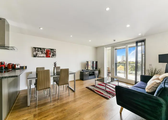 Incredible 2 Bed, 2 Bath Flat In Canary Wharf