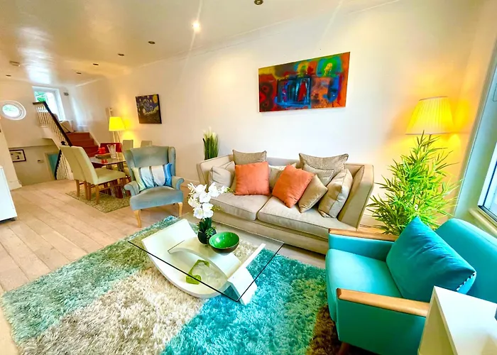 2 Beds Flat Chelsea West Brompton