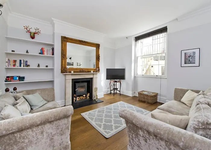 Charming 2-Bed Apt Near Buckingham Palace
