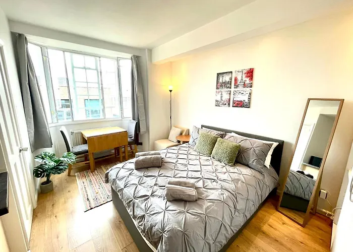 Charming Chelsea Studio, Harrods, Central London
