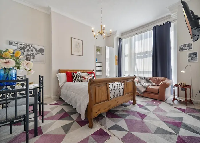 Modern Studio Apartment