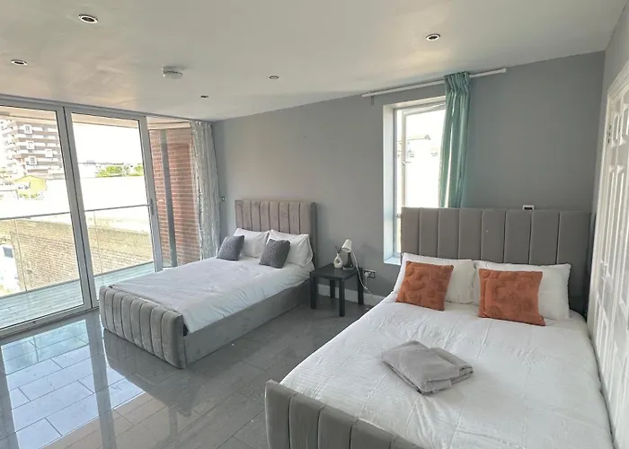 Luxury Private Room In Central London