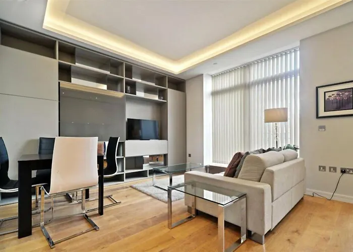 Central Covent Garden And Leicester Square Modern Sleeps 6 Apartment