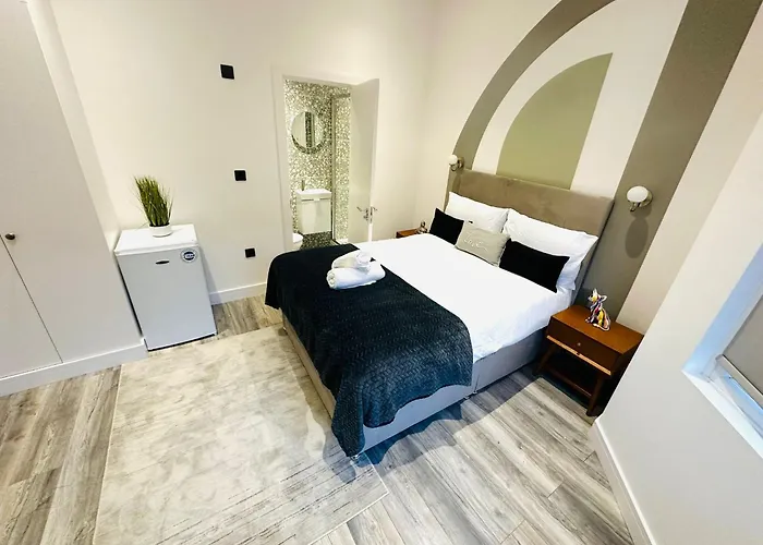 London Beautiful Suites Rooms Top Location