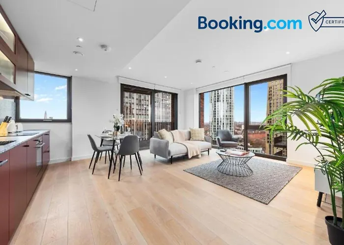 Central London New 2 Bedroom Flat Riverview Balcony