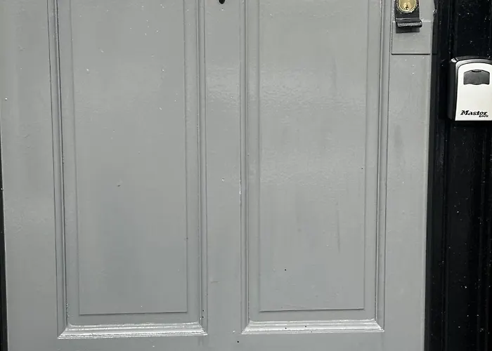 1-Bed Apartment In London Archway N19 3Nu