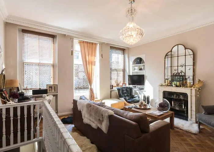 Stylish 1-Bed With A Roof Terrace